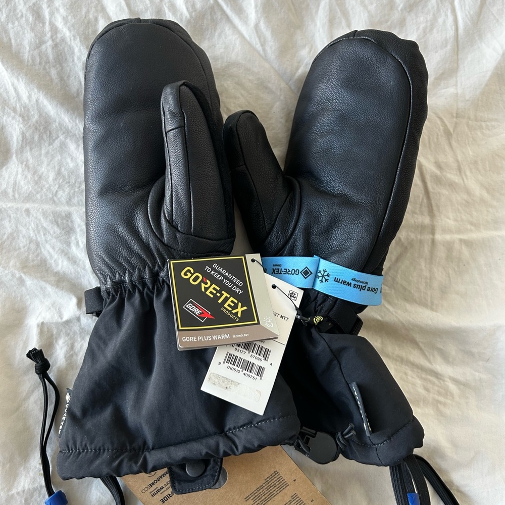 Burton’s GORE-TEX Black Women's Warmest Insulated Mittens